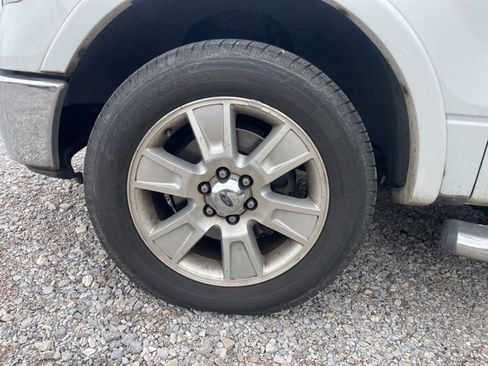 Used 2010 Ford F150 2WD SuperCrew image 4