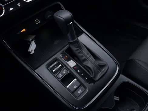 Used 2023 Honda CR-V LX image 16