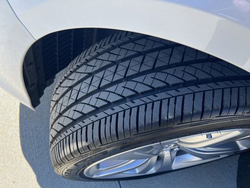 Certified 2022 Acura TLX w/ Technology Package image 12