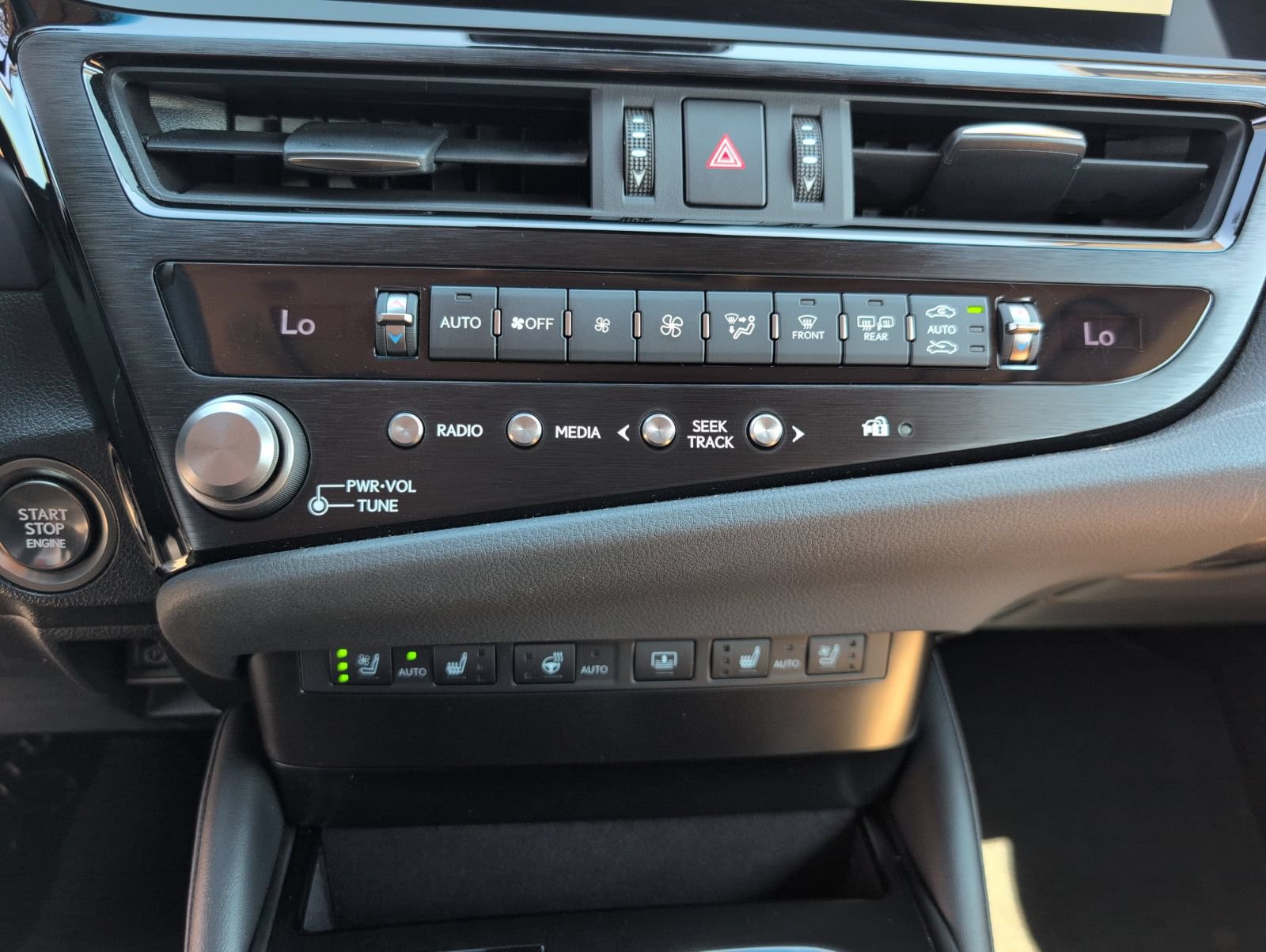Certified 2023 Lexus ES 350 Ultra Luxury w/ Accessory Package (Z2) FWD image 14