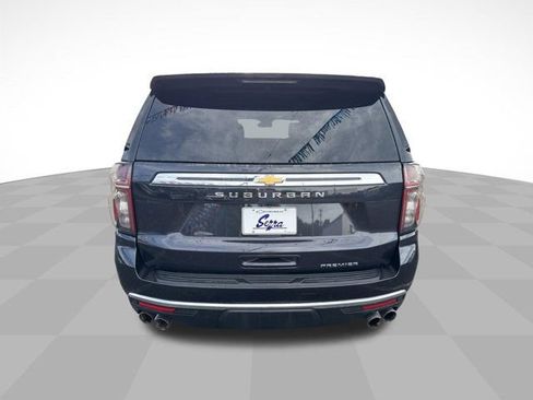 Used 2023 Chevrolet Suburban Premier RWD image 8