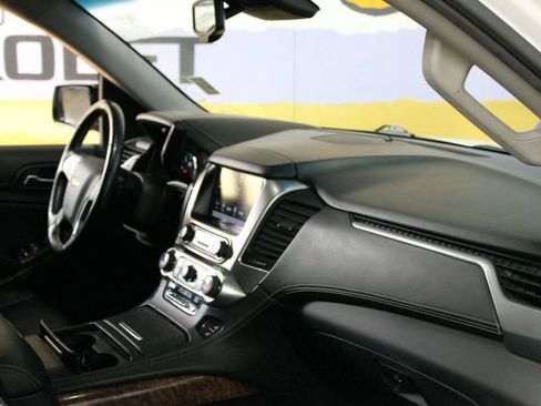 Used 2018 Chevrolet Tahoe Premier AWD/4WD image 11