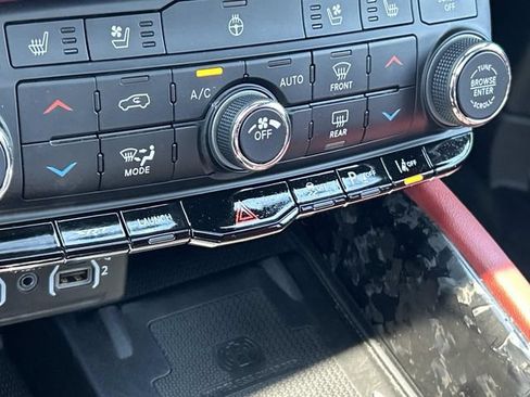Used 2021 Dodge Durango SRT w/ Premium Interior Group AWD/4WD image 27