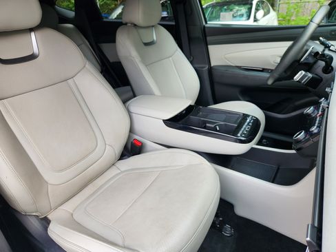 Certified 2025 Hyundai Tucson Limited AWD/4WD image 15