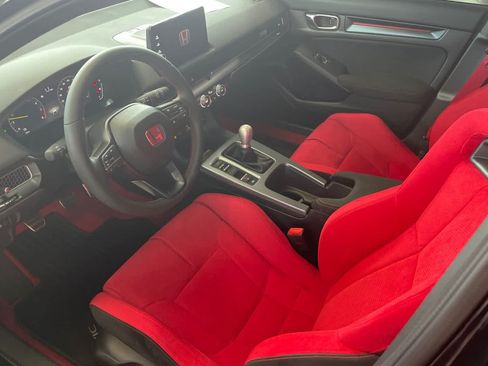 Used 2026 Honda Civic Type R image 9