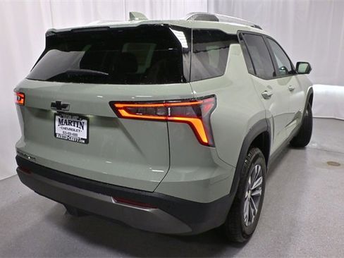 New 2026 Chevrolet Equinox LT w/ Convenience Package II image 3