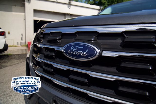 Certified 2025 Ford Explorer Active AWD/4WD image 9