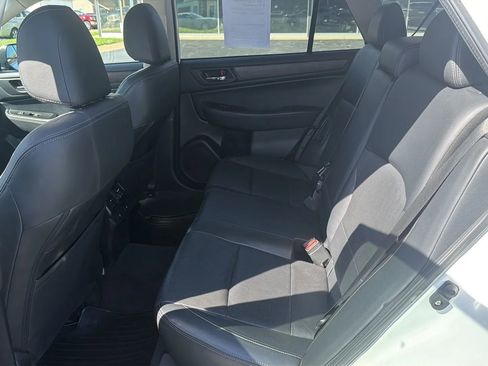 Used 2016 Subaru Outback 2.5i Limited AWD/4WD image 12