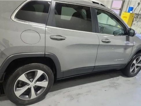 Used 2020 Jeep Cherokee Limited image 5