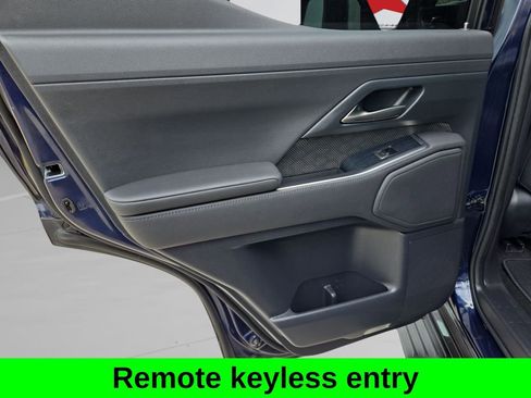 Used 2024 Lexus GX 550 w/ Accessory Package (2T) image 17