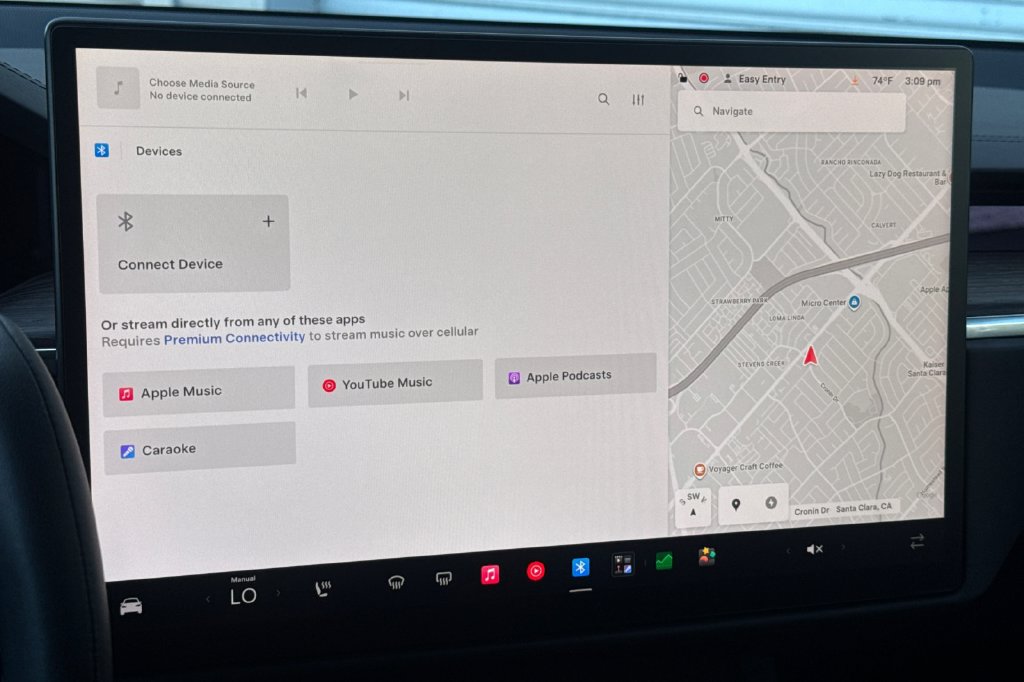Used 2022 Tesla Model X AWD/4WD image 17