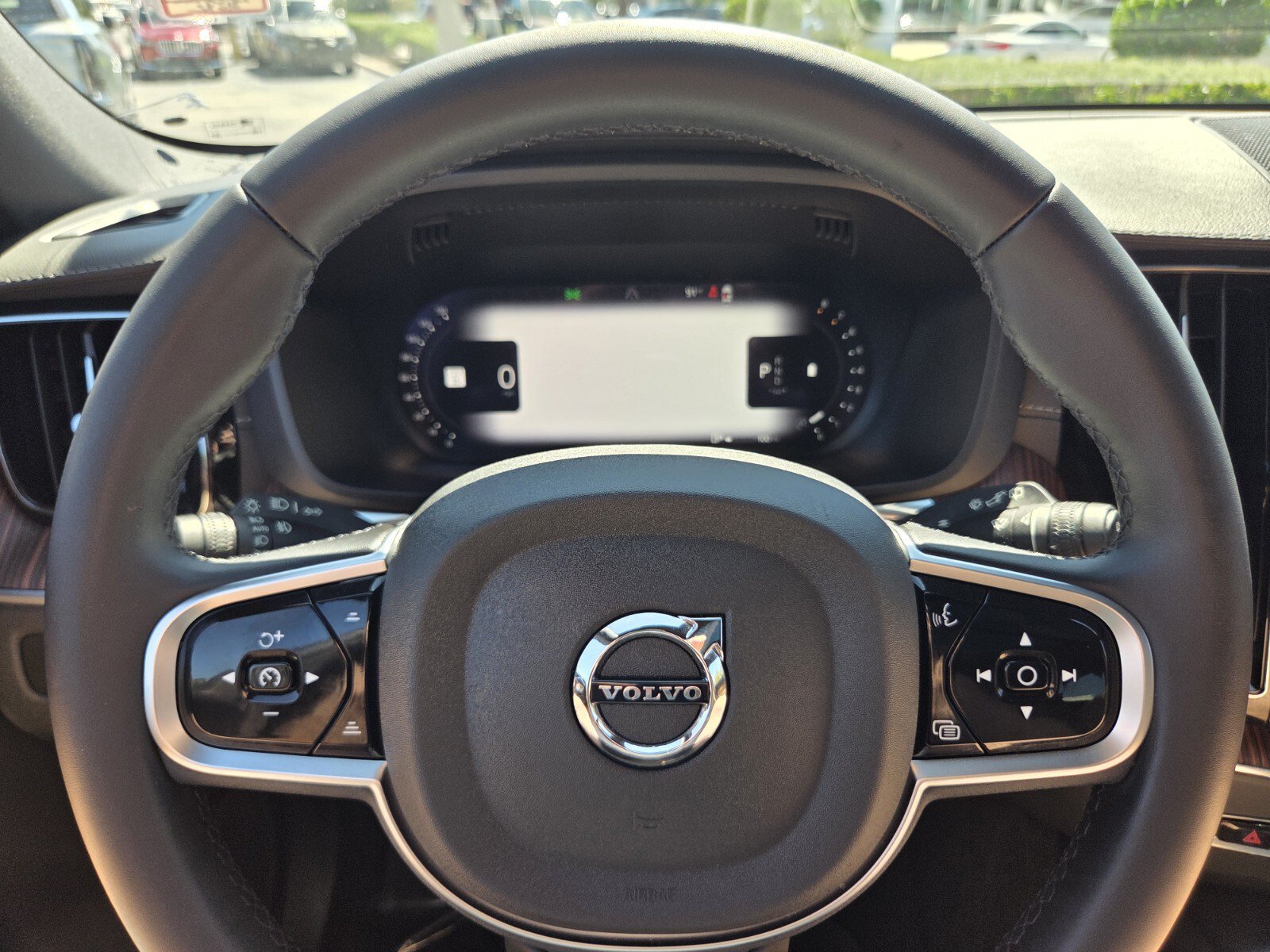 Used 2025 Volvo XC60 B5 Ultra w/ Protection Package Premier AWD/4WD image 25