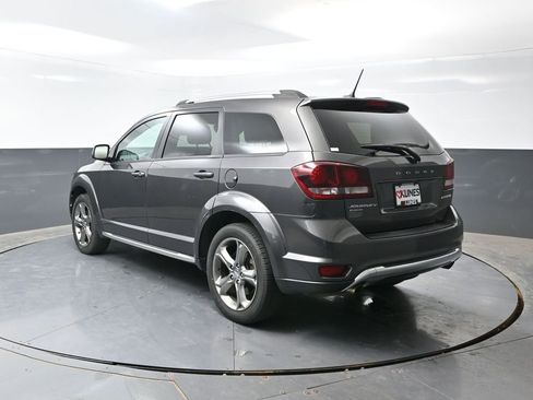 Used 2017 Dodge Journey Crossroad AWD/4WD image 9