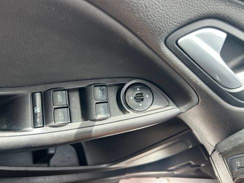 Used 2017 Ford Focus SE FWD image 20