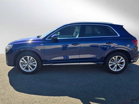 Used 2024 Audi Q3 2.0T Premium image 2