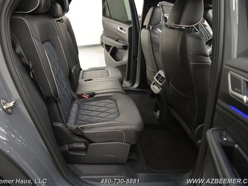 Used 2024 Volkswagen Atlas Cross Sport SEL Premium R-Line image 22