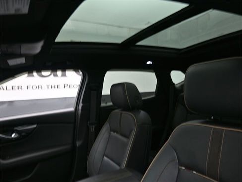 Certified 2023 Chevrolet Blazer Premier w/ Driver Confidence II Package image 17