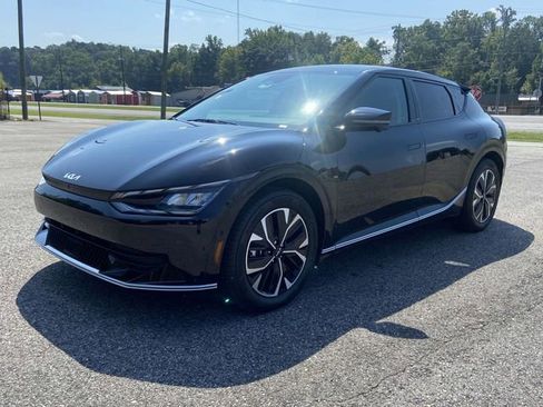 New 2024 Kia EV6 Wind w/ Wind Technology Package image 5