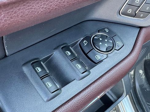 Used 2024 Ford Expedition Limited AWD/4WD image 17