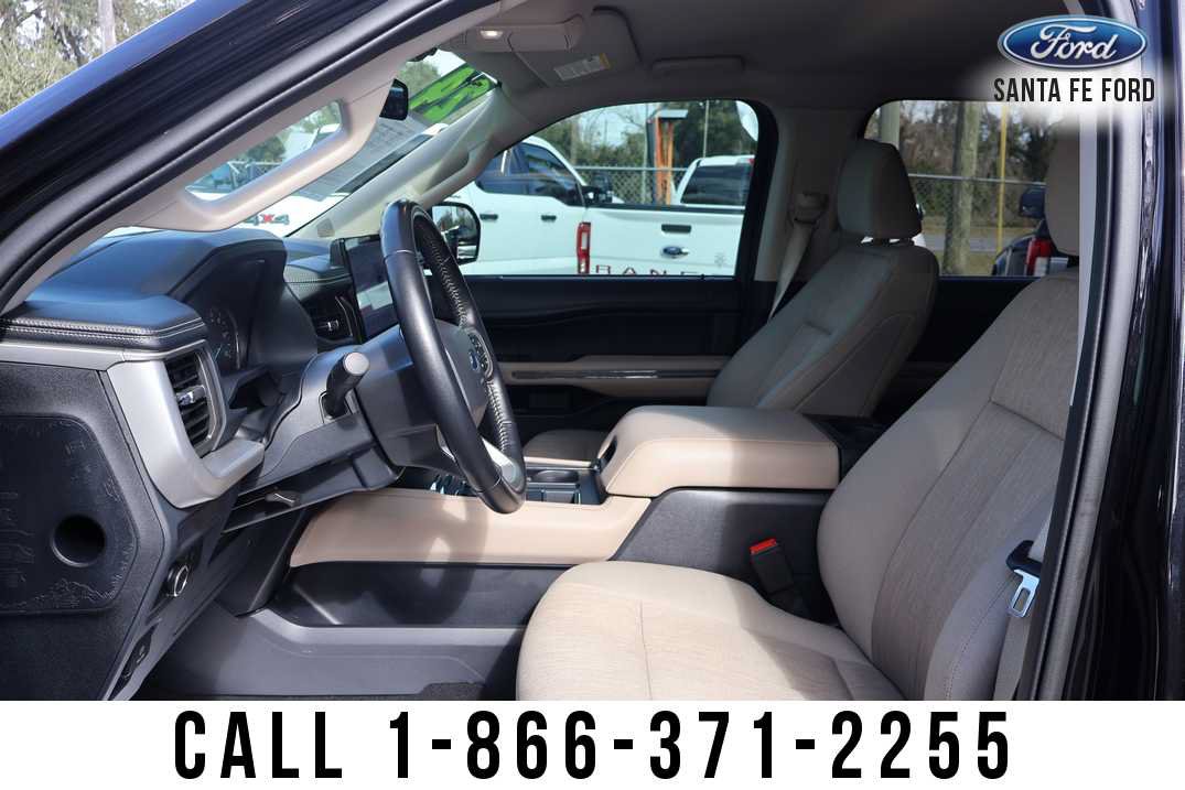 Used 2024 Ford Expedition XLT RWD image 12