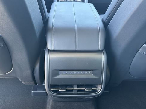 New 2026 Lincoln Nautilus Premier image 14