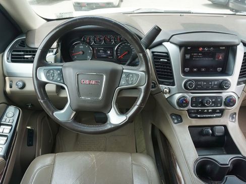 Used 2015 GMC Yukon XL SLT w/ Open Road Package RWD image 5
