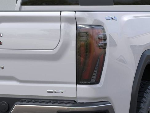 New 2025 GMC Sierra 2500 SLT w/ SLT Premium Package image 11