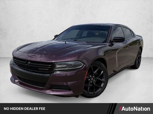 Used 2020 Dodge Charger SXT w/ Blacktop Package RWD image 1
