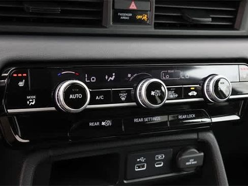 New 2025 Honda Pilot EX-L image 16