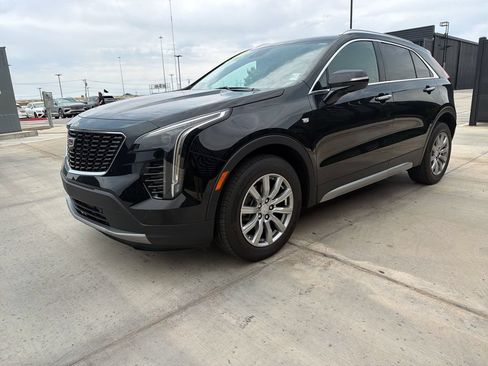 Used 2023 Cadillac XT4 Premium Luxury w/ Technology Package FWD image 1