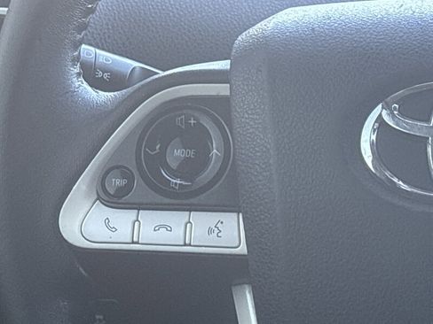 Used 2018 Toyota Prius Prime Plus image 25