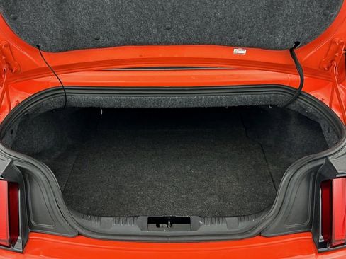 Used 2016 Ford Mustang Premium image 18