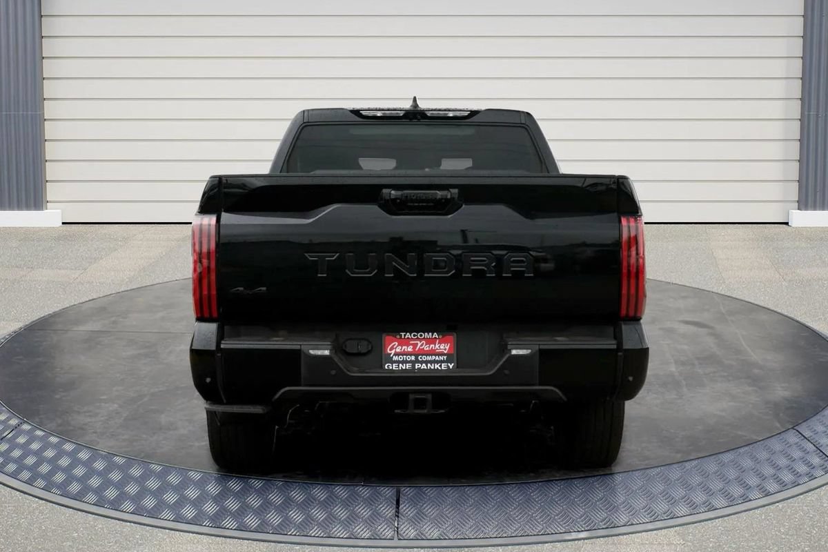 Used 2024 Toyota Tundra Platinum AWD/4WD image 6