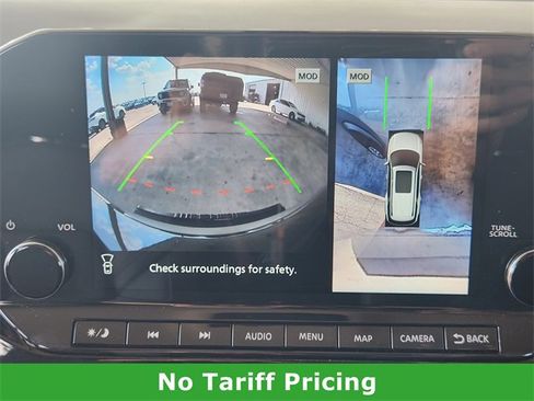 Certified 2025 Nissan Pathfinder SL image 17