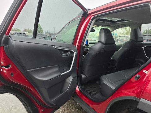 Used 2025 Toyota RAV4 XLE Premium w/ Weather Package AWD/4WD image 16