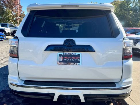 Used 2019 Toyota 4Runner Limited image 5