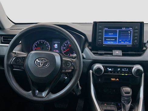 Used 2022 Toyota RAV4 LE FWD image 18