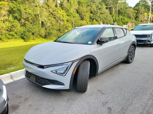 New 2026 Kia EV6 Light RWD image 2