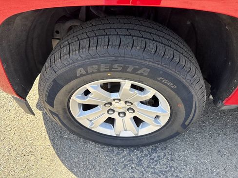 Used 2017 Chevrolet Colorado LT w/ LT Convenience Package image 5