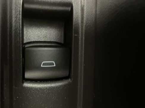 Used 2023 Chevrolet Colorado LT w/ LT Convenience Package AWD/4WD image 32