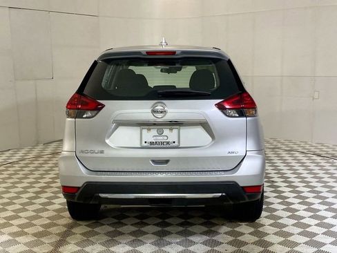 Used 2019 Nissan Rogue S image 18