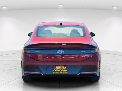 New 2025 Hyundai Sonata SEL image 4