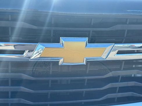 Used 2024 Chevrolet Silverado 3500 LT RWD image 5