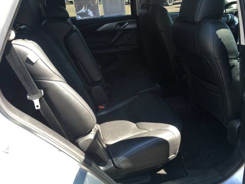 Used 2018 MAZDA CX-9 Touring AWD/4WD image 8