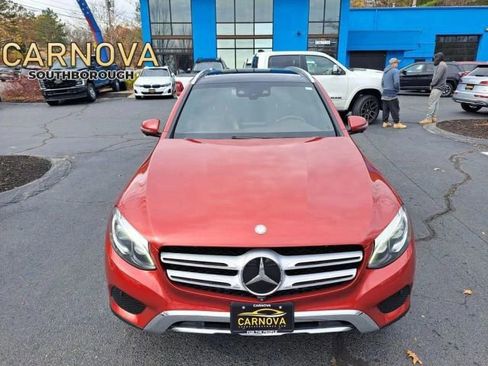 Used 2017 Mercedes-Benz GLC 300 4MATIC image 2