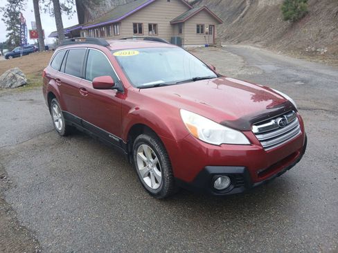 Used 2013 Subaru Outback 2.5i Premium w/ All-Weather Pkg image 3