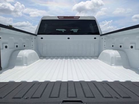 Certified 2025 GMC Sierra 1500 Elevation AWD/4WD image 8