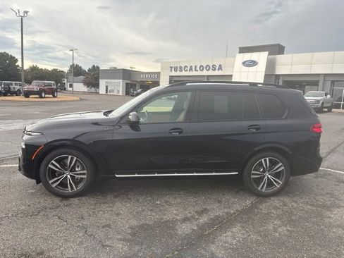 Used 2023 BMW X7 xDrive40i w/ M Sport Package AWD/4WD image 5