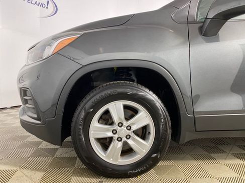 Certified 2019 Chevrolet Trax LS image 28