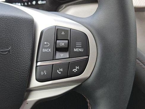 New 2026 Ford Explorer Active w/ Active Comfort Package image 19